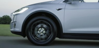 Sistema inteligente de monitorização de pneus para uma maior segurança na estrada
