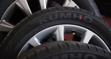 Kumho alerta sobre o uso de pneus falsos em Espanha