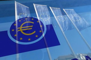 Zona Euro recua 6,6%