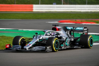 Axalta celebra novamente contrato com a Equipa Formula One da Mercedes-AMG