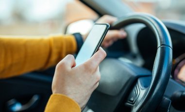 Qualquer que seja a penalização, usar o um telemóvel ao volante é extremamente arriscado, adverte a GEM