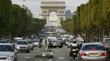 A região da Grande Paris aperta o cerco à entrada dos veículos mais poluentes