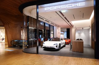 Porsche abre nova loja conceptual em Milão