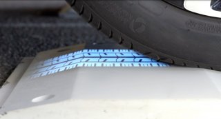 Solução técnica que permite efetuar inspeções automáticas do estado dos pneus